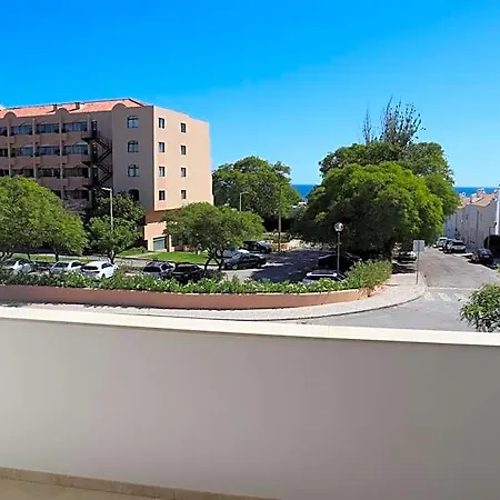 Dos Salgados - Beachfront, 6 Golf Courses, 6bdr 4* Guia (Faro)