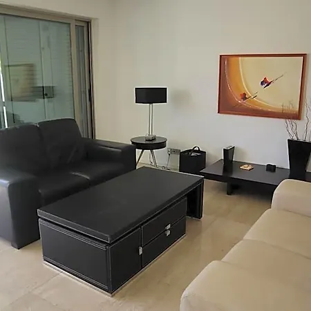 Hotel Dos Salgados - Beachfront, 6 Golf Courses, 6bdr Guia (Faro)
